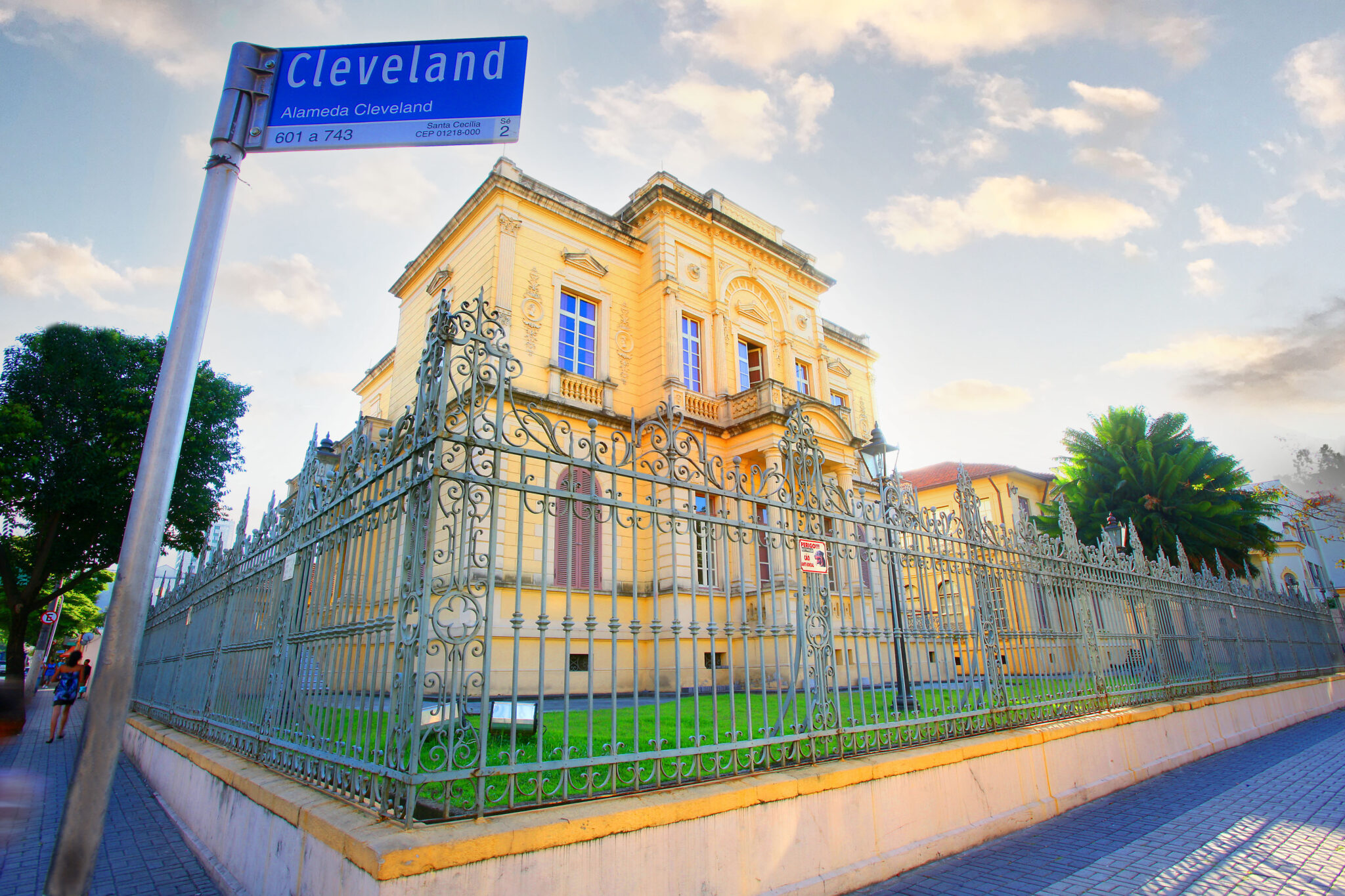 Foto da fachada do museu da energia de São Paulo